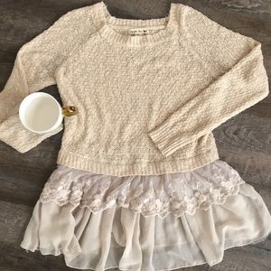 Windsor- women’s medium sweater